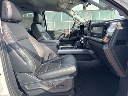 New 2026 Ford F250 Lariat w/ Black Appearance Package AWD/4WD image 29