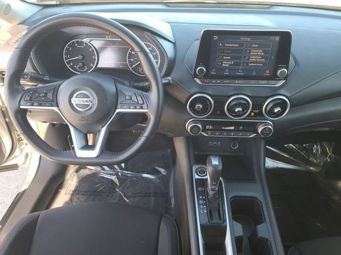 Used 2020 Nissan Sentra SV image 15