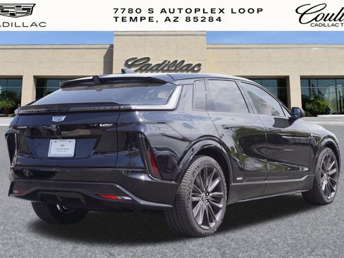 New 2026 Cadillac Lyriq V image 3