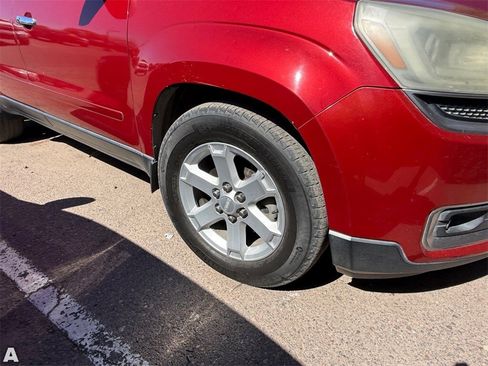 Used 2013 GMC Acadia SLE image 6