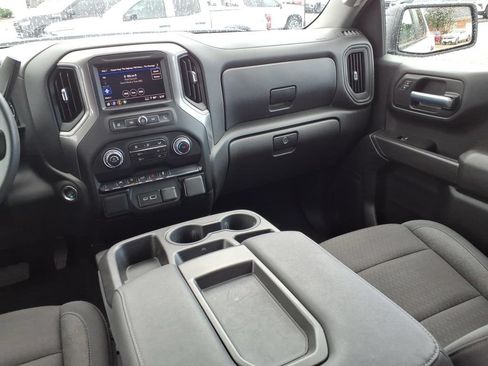 Used 2025 Chevrolet Silverado 1500 Custom w/ Turbomax Blackout Package AWD/4WD image 18