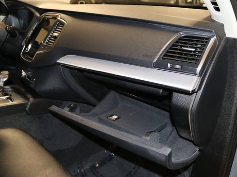 Used 2022 Volvo XC90 T5 Momentum AWD/4WD image 71