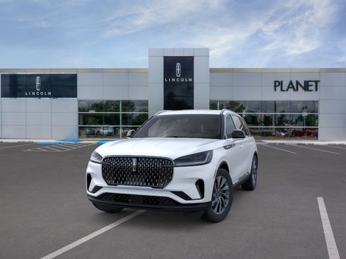 New 2026 Lincoln Aviator AWD image 2