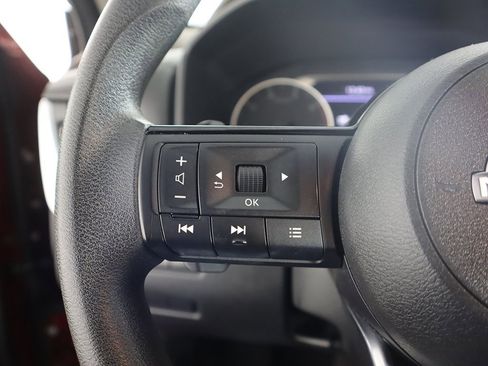 Used 2023 Nissan Rogue SV image 37