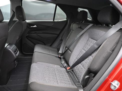Used 2024 Chevrolet Equinox LT w/ LPO, Floor Liner Package FWD image 19