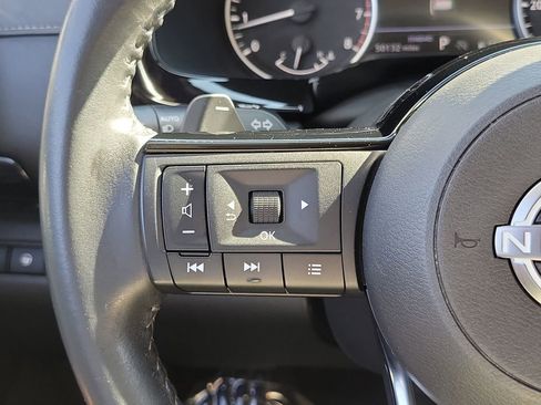 Used 2022 Nissan Pathfinder SV FWD image 7