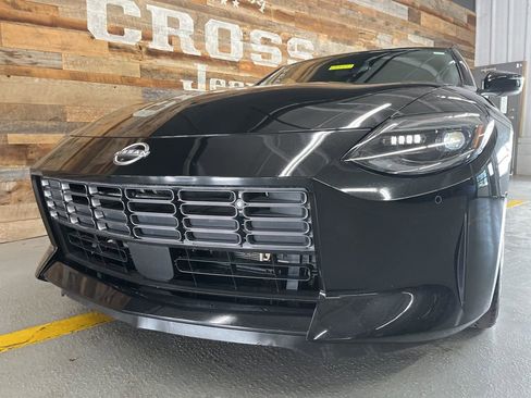 Used 2024 Nissan Z Performance w/ Floor Mat Package RWD image 8