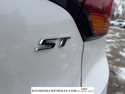 Used 2021 Buick Encore GX Essence w/ Advanced Technology Package image 48