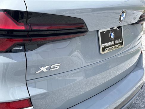 New 2026 BMW X5 xDrive40i w/ M Sport Package AWD/4WD image 11