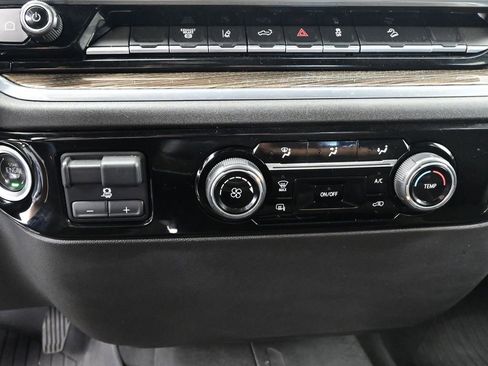 Used 2024 Chevrolet Silverado 2500 LT image 28