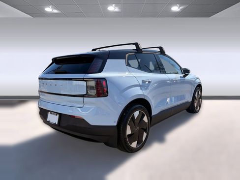 New 2026 Volvo EX30 Ultra w/ Climate Package image 9