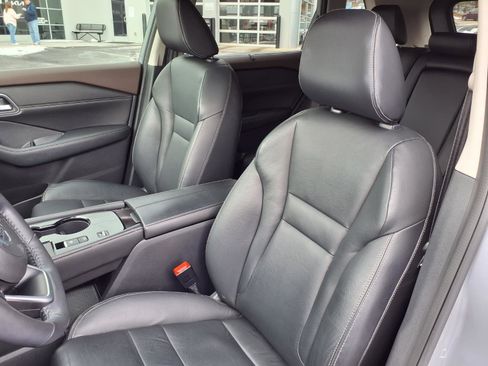 Used 2021 Nissan Rogue SL image 12