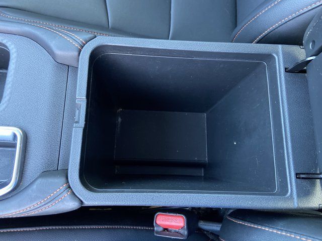Used 2020 Nissan Sentra SR w/ Premium Package FWD image 43