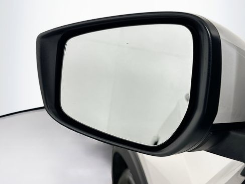 Used 2024 Nissan Kicks SV image 16