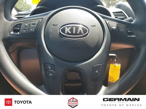 Used 2012 Kia Soul FWD image 25