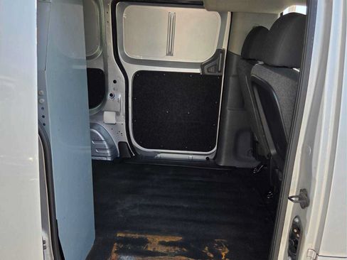 Used 2015 Nissan NV200 FWD image 20