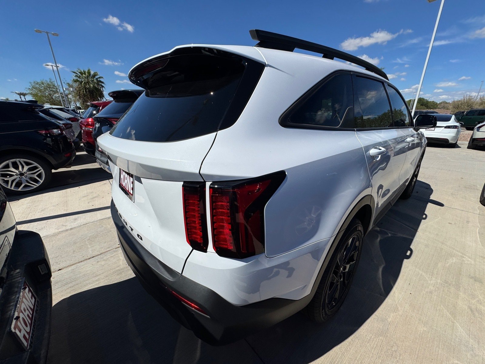 Used 2022 Kia Sorento S w/ Panoramic Sunroof Package AWD/4WD image 4