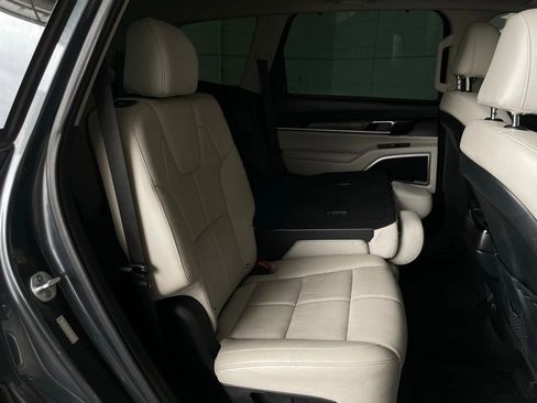 Used 2020 Kia Telluride EX FWD image 18