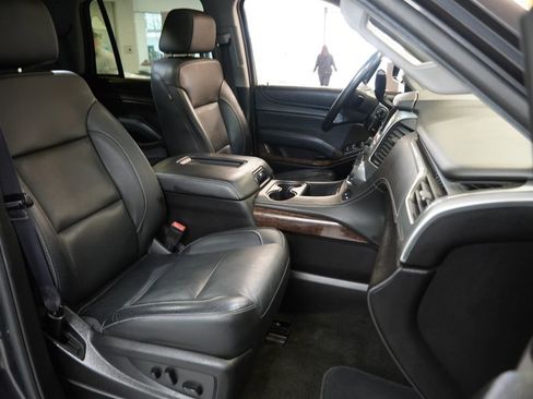 Used 2017 Chevrolet Tahoe LT image 40