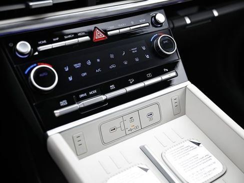 New 2026 Hyundai Santa Fe Calligraphy AWD/4WD image 16