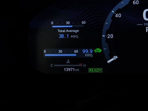 Used 2024 Toyota RAV4 Limited image 27