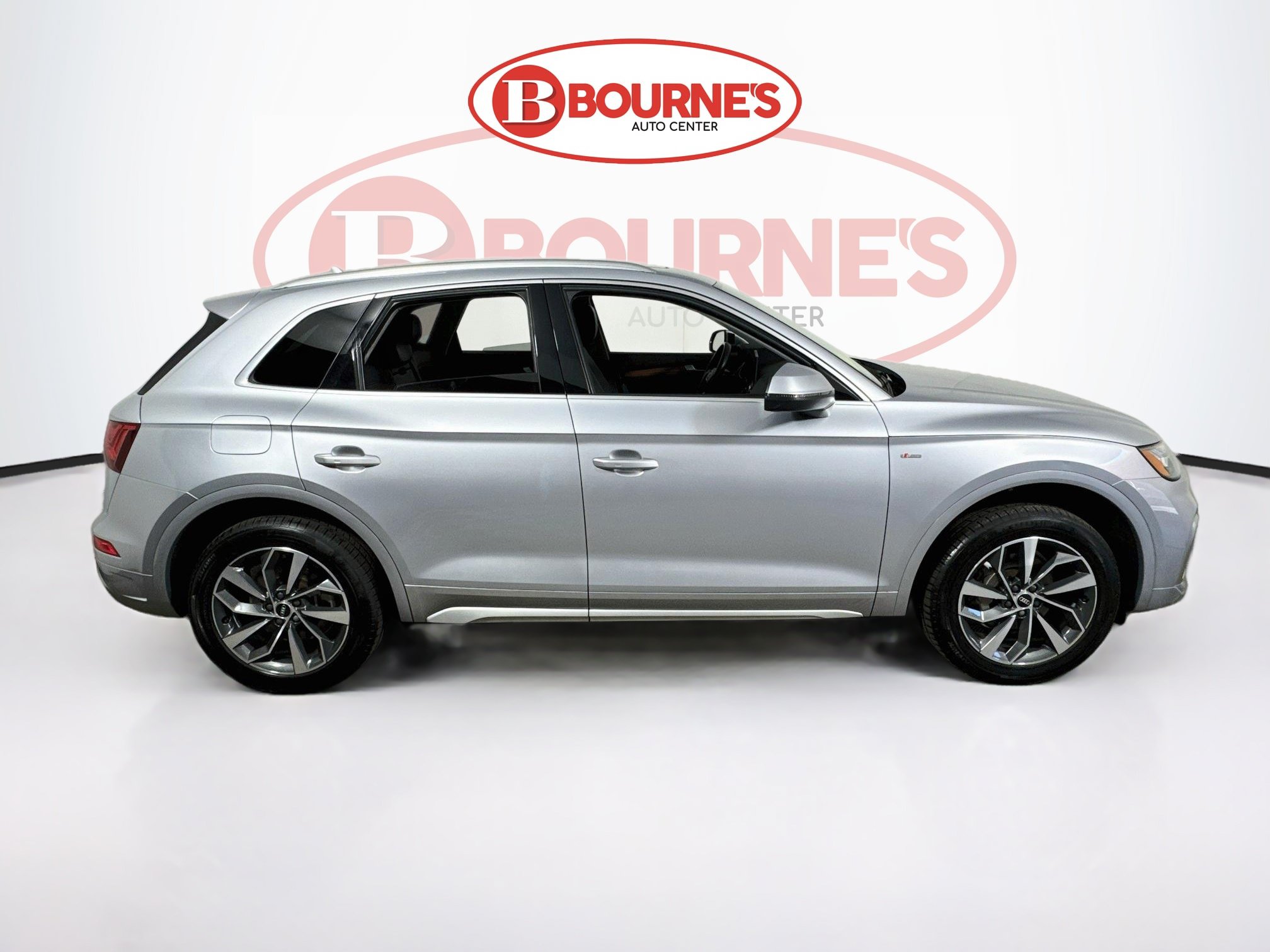 Used 2023 Audi Q5 2.0T Premium Plus w/ Premium Plus Package AWD/4WD image 11