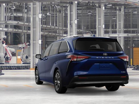 New 2026 Toyota Sienna Platinum AWD/4WD image 9