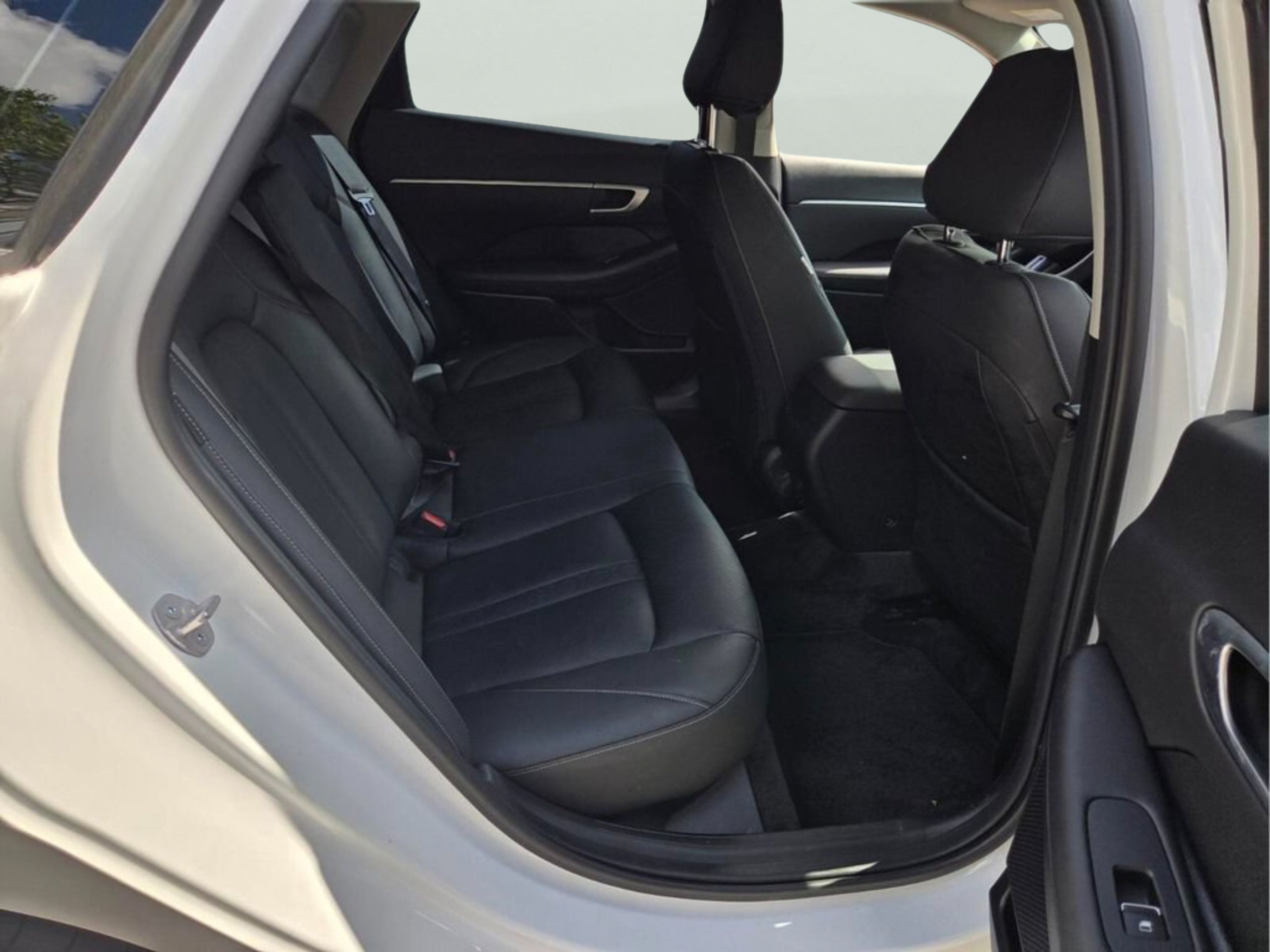 Used 2024 Hyundai Sonata SEL FWD image 17