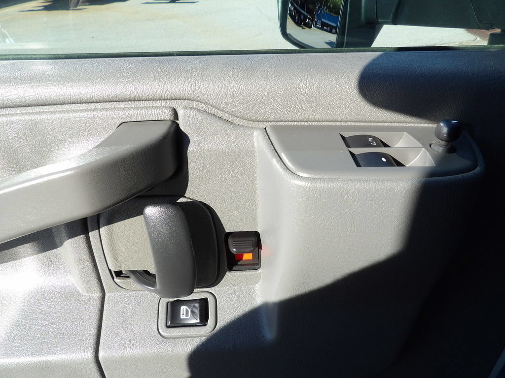 Used 2022 GMC Savana 3500 Extended w/ Power Convenience Package RWD image 15
