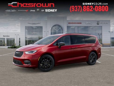 New 2026 Chrysler Pacifica Select w/ S Appearance Package image 2