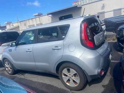 Used 2016 Kia Soul w/ Convenience Package FWD image 16