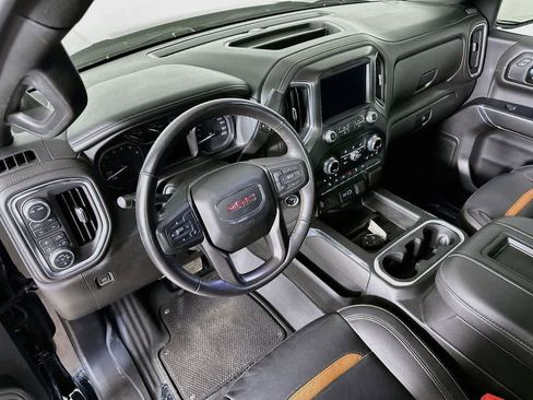 Used 2021 GMC Sierra 1500 AT4 image 2