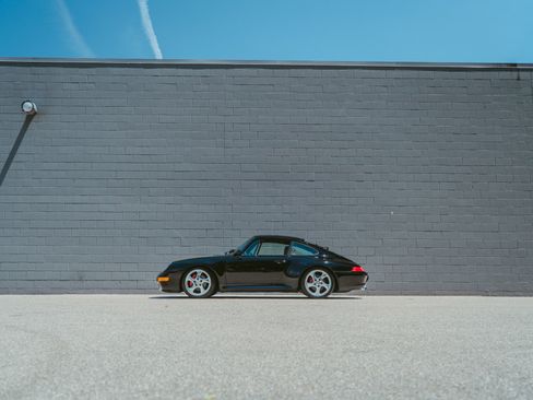 Used 1998 Porsche 911 Carrera S RWD image 4