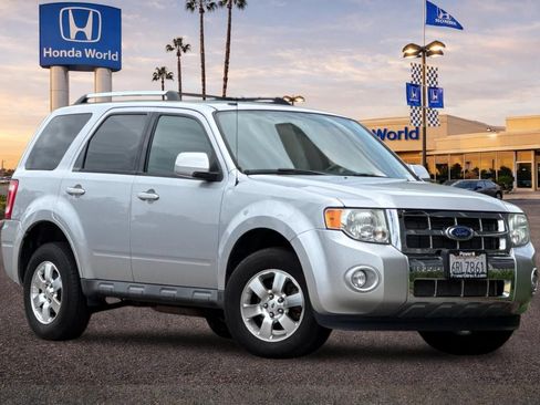Used 2011 Ford Escape Limited FWD image 2
