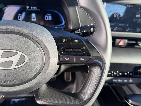 Certified 2025 Hyundai Elantra Sport image 16