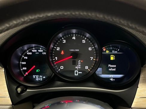 Used 2017 Porsche Macan S image 24