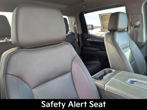 Used 2022 GMC Sierra 1500 SLT image 18