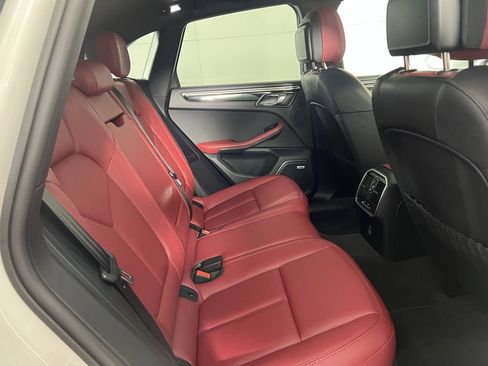 Certified 2023 Porsche Macan S image 24