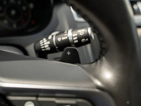 Used 2020 Jaguar E-PACE SE image 25