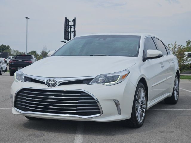 Used 2016 Toyota Avalon Limited w/ Protection Package FWD image 2