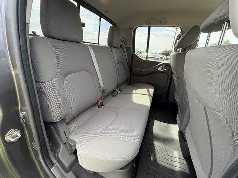 Used 2020 Nissan Frontier SV AWD/4WD image 21