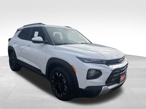 Certified 2022 Chevrolet TrailBlazer LT w/ Convenience Package image 11