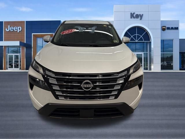 Used 2024 Nissan Rogue SV AWD/4WD image 11