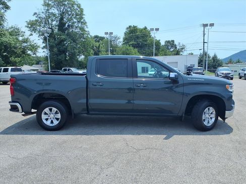 Used 2025 Chevrolet Silverado 1500 LT RWD image 3