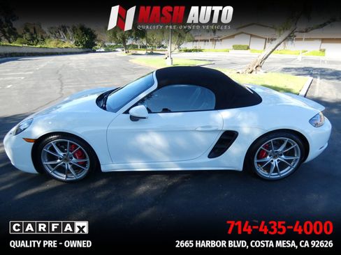 Used 2017 Porsche 718 Boxster S image 61