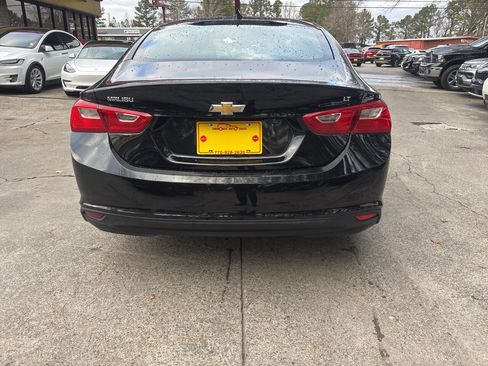 Used 2017 Chevrolet Malibu LT image 7