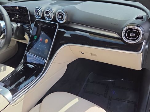 New 2026 Mercedes-Benz C 300 4MATIC Sedan image 16