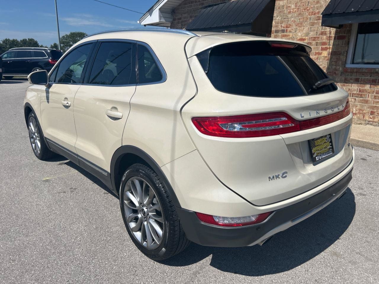 Used 2018 Lincoln MKC Reserve FWD image 9