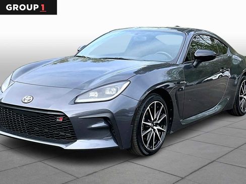 Used 2024 Toyota GR86 image 1
