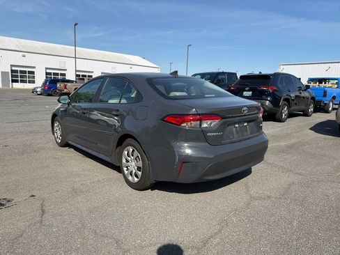 Used 2026 Toyota Corolla LE FWD image 3